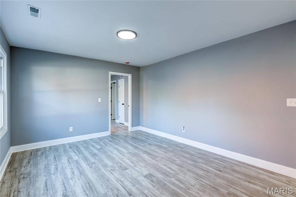 St Louis, MO 63136,9722 Lorna LN