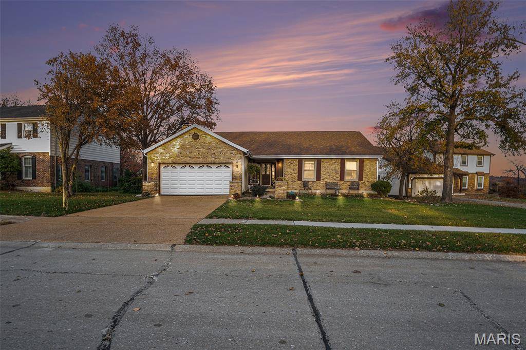 Oakville, MO 63129,5840 Mango DR