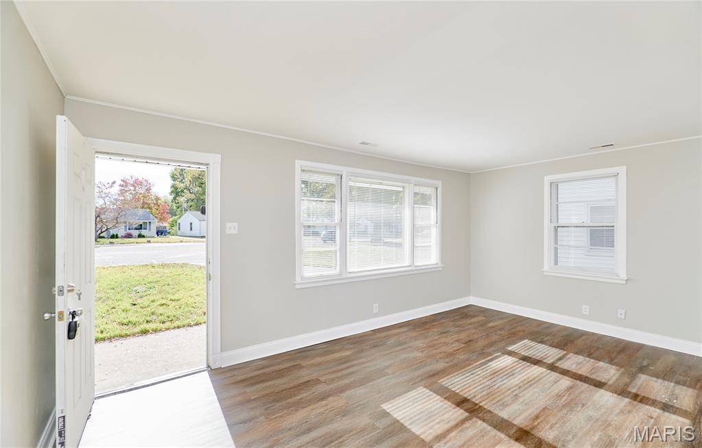 Florissant, MO 63031,29 Mary Ann CT