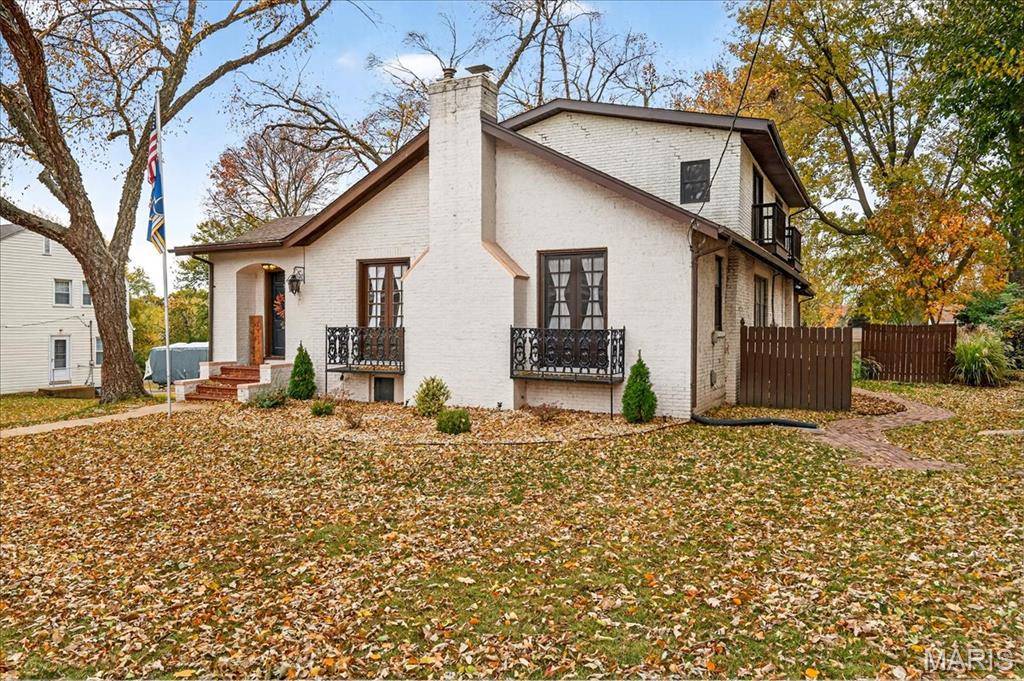 Florissant, MO 63031,414 Harrison St