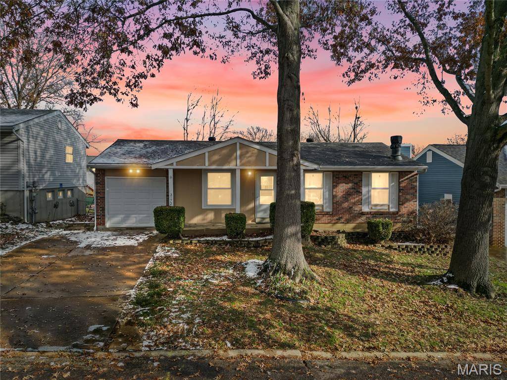 Arnold, MO 63010,3172 Wellington WAY