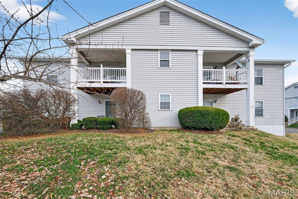 Unincorporated, MO 63129,10 Berview CIR #D