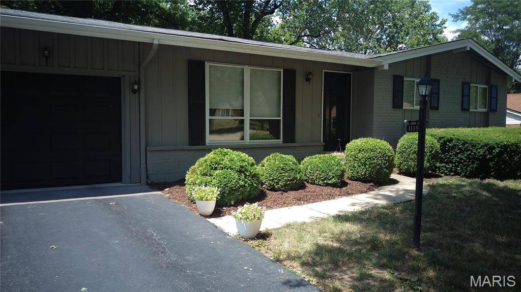 St Louis, MO 63146,1119 Port Diane DR