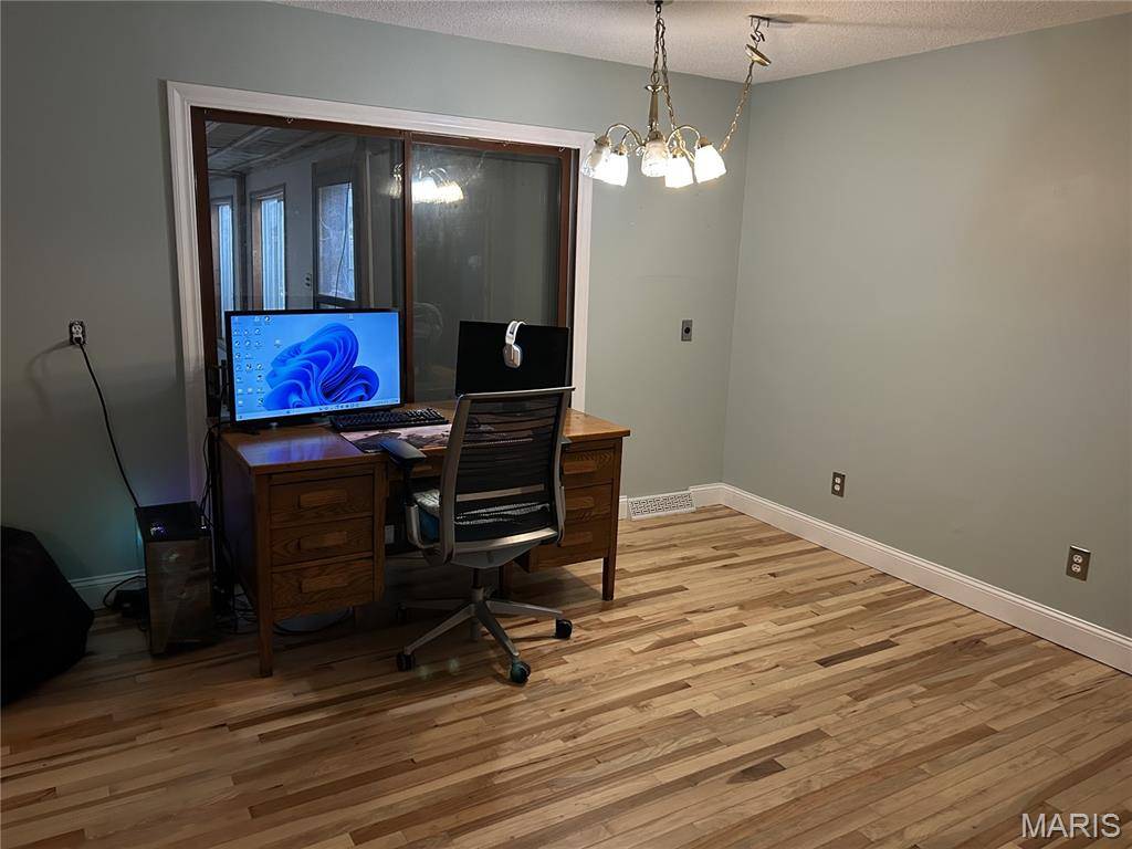 Litchfield, IL 62056,10198 S Old Route 66