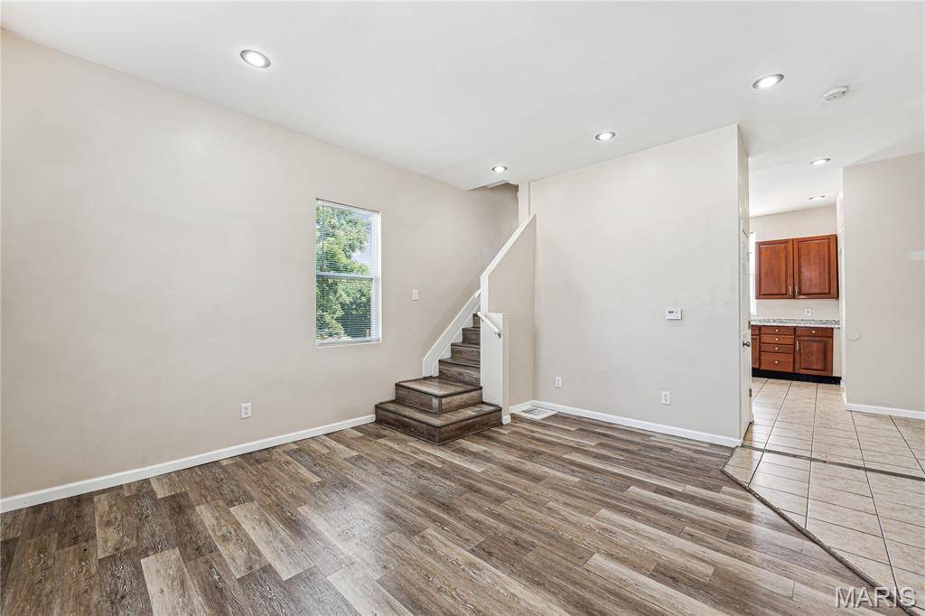 St Louis, MO 63135,Address not disclosed