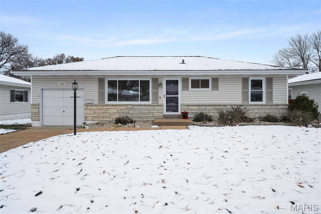 Unincorporated, MO 63123,7705 Cheshire LN