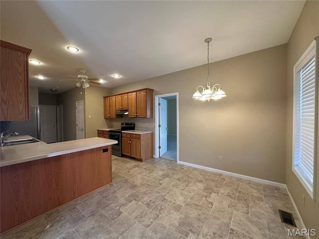 Rolla, MO 65401,800 Oxford DR