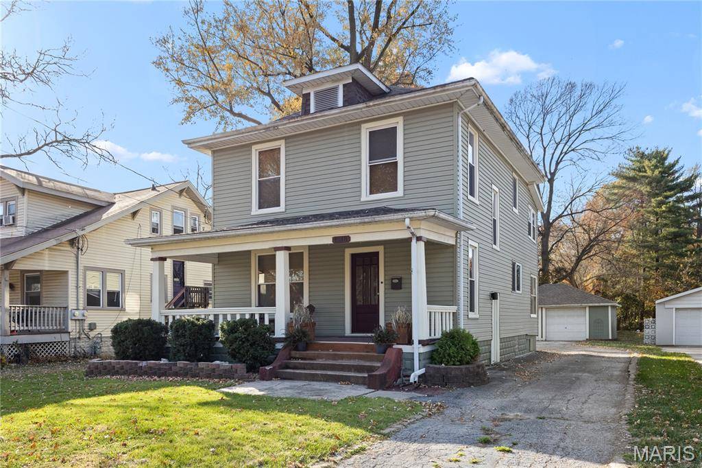 Alton, IL 62002,1518 Worden AVE