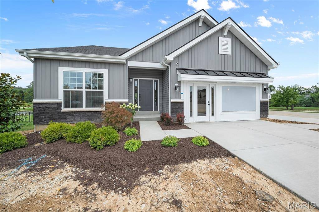 Fenton, MO 63026,1 Autumn Bluffs CT