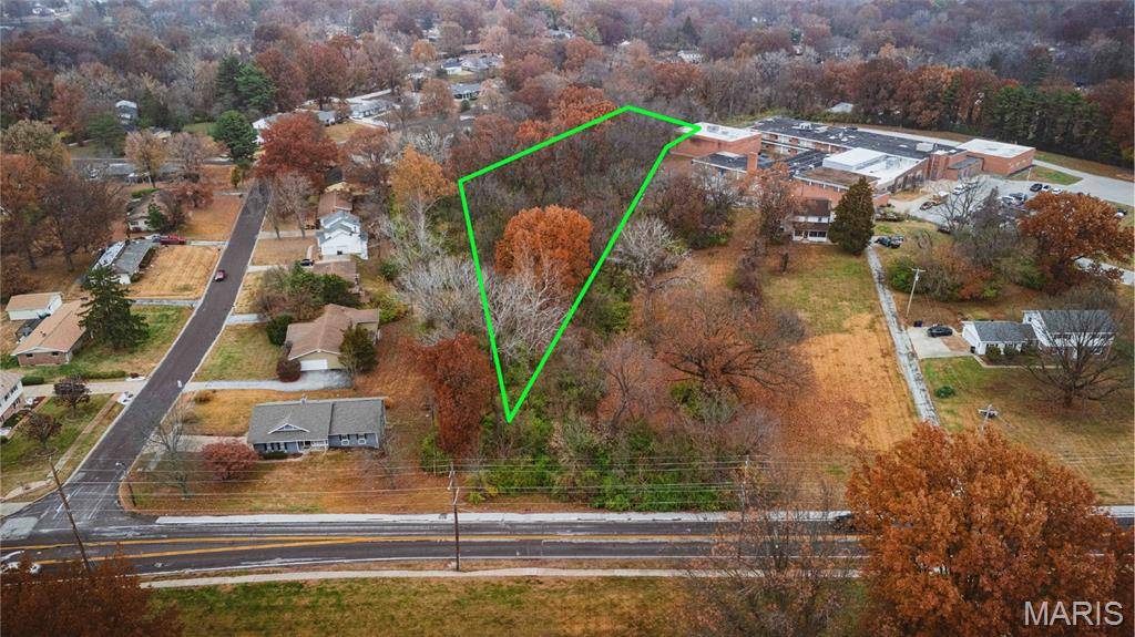 Florissant, MO 63033,12135 Mignon DR