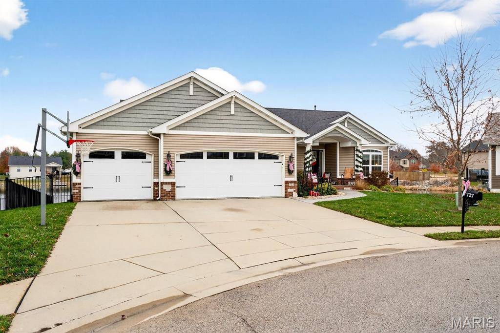 St Jacob, IL 62281,727 W 5th ST