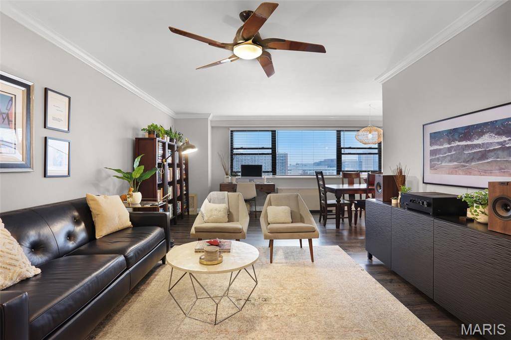 St Louis, MO 63108,4466 W Pine BLVD #10G