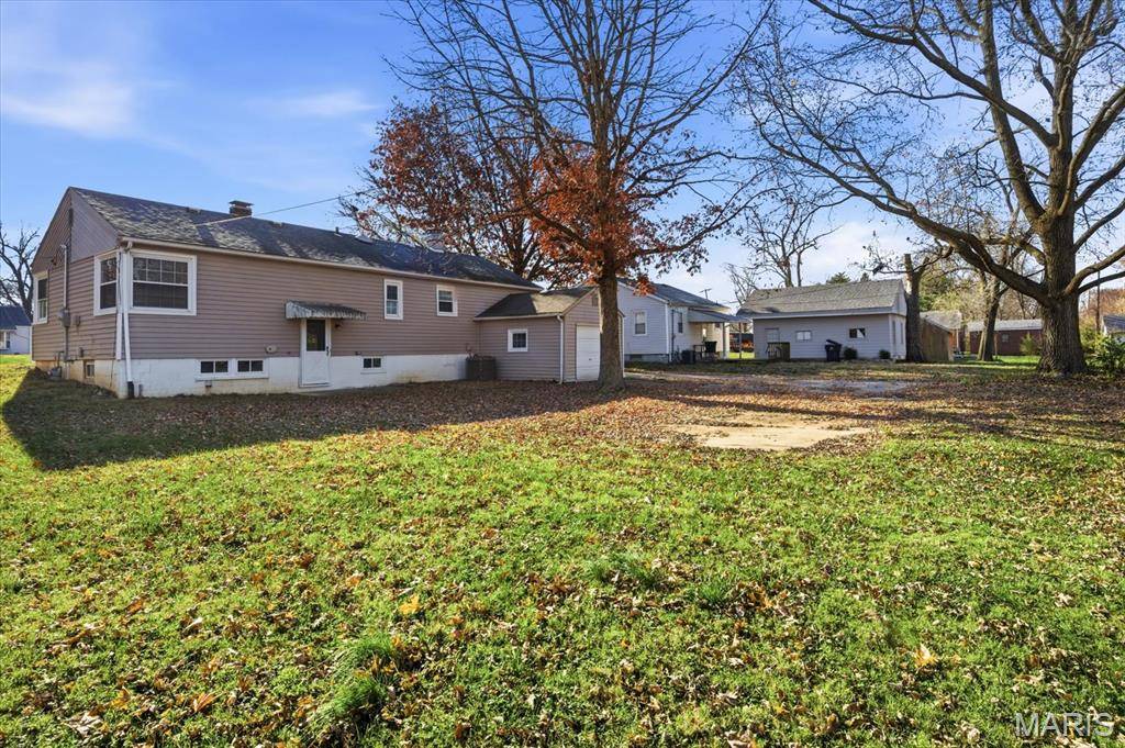 Belleville, IL 62221,1915 Muren BLVD