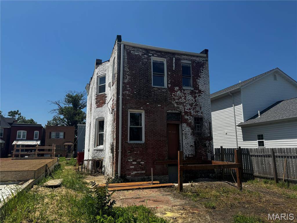 St Louis, MO 63113,4369 Evans AVE