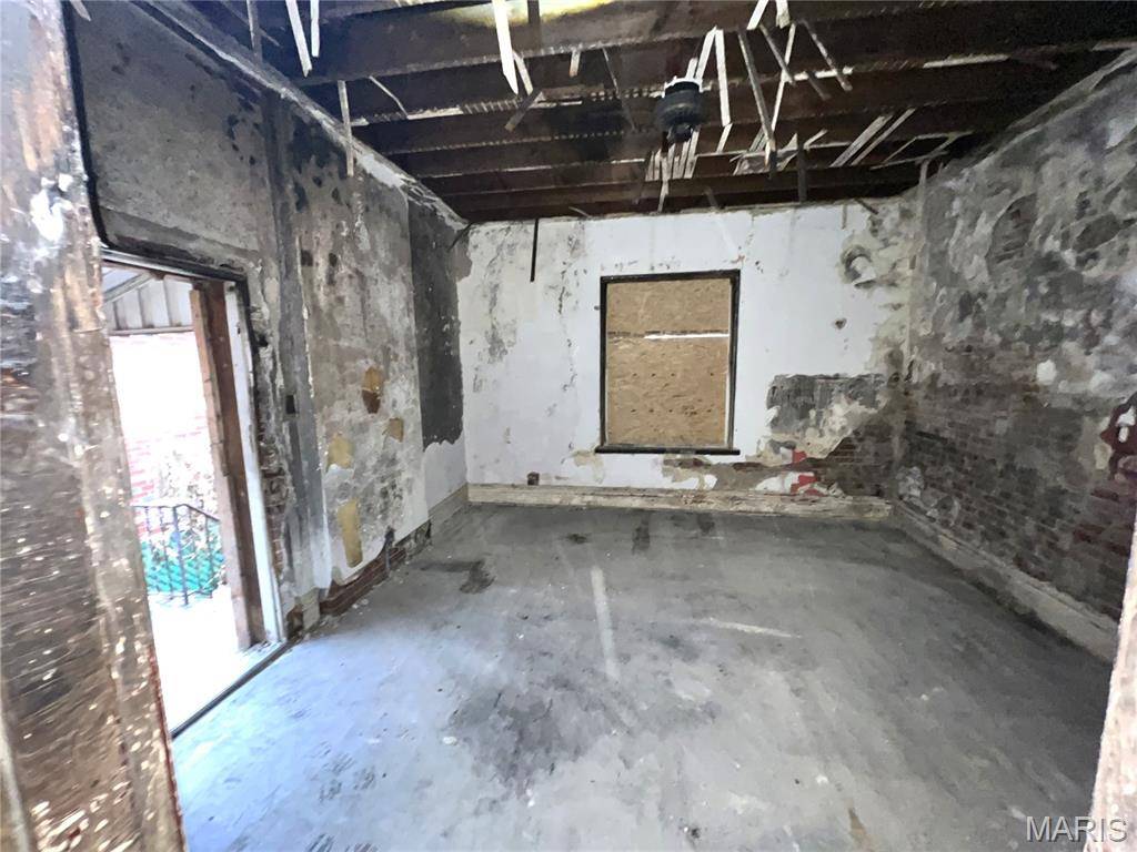 St Louis, MO 63118,2205 Osage ST