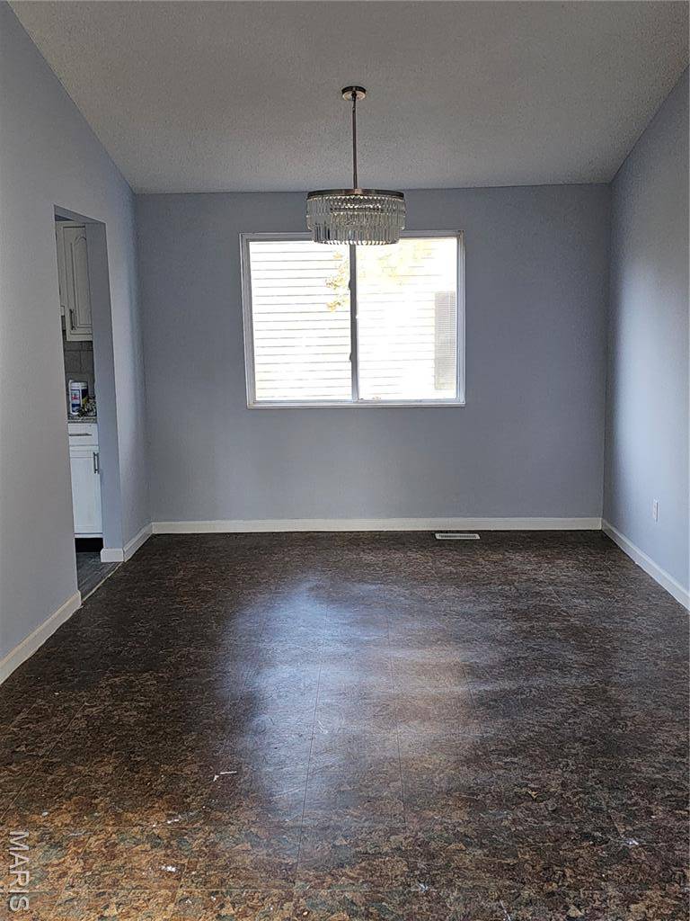 Glen Carbon, IL 62034,35 Lilac ST