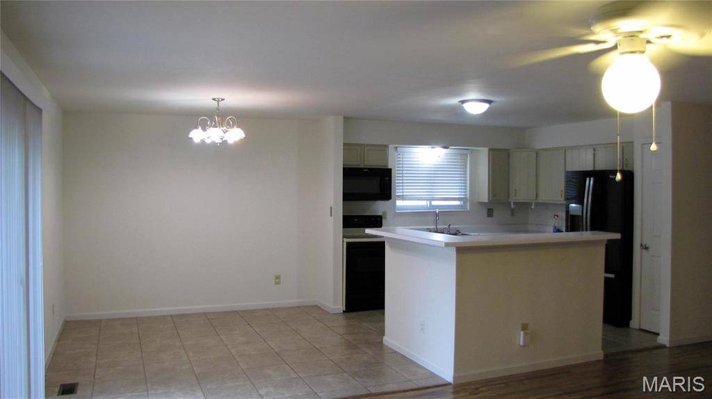 St Peters, MO 63376,13 Steven Brent CT