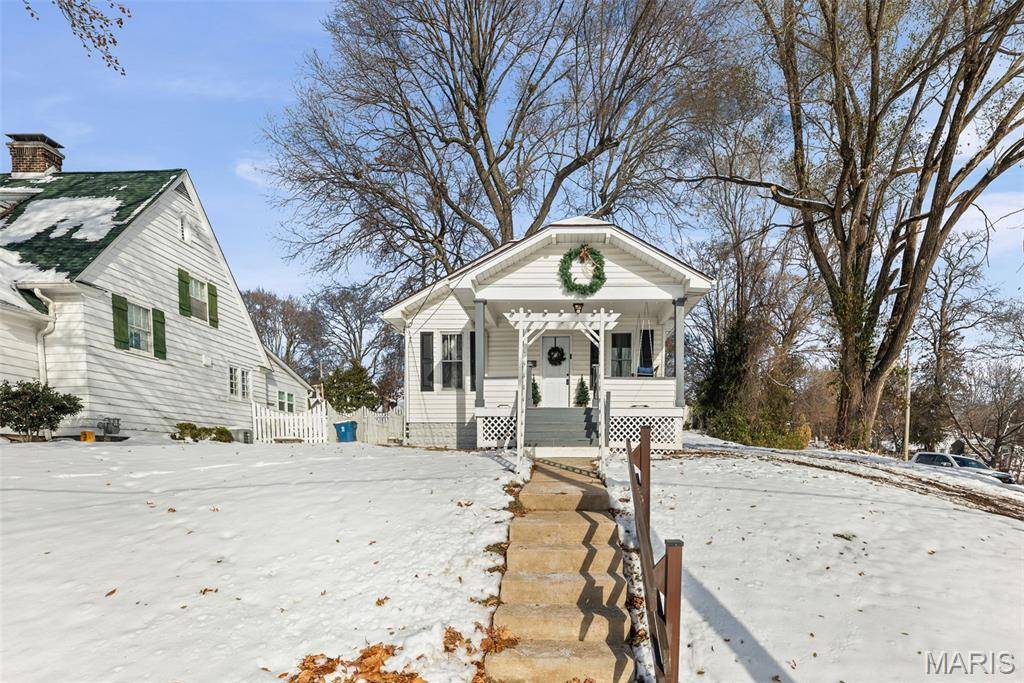 Alton, IL 62002,612 E Ninth