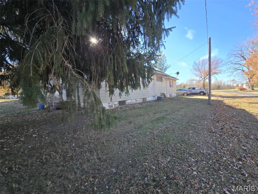 Gillespie, IL 62033,622 Francis ST