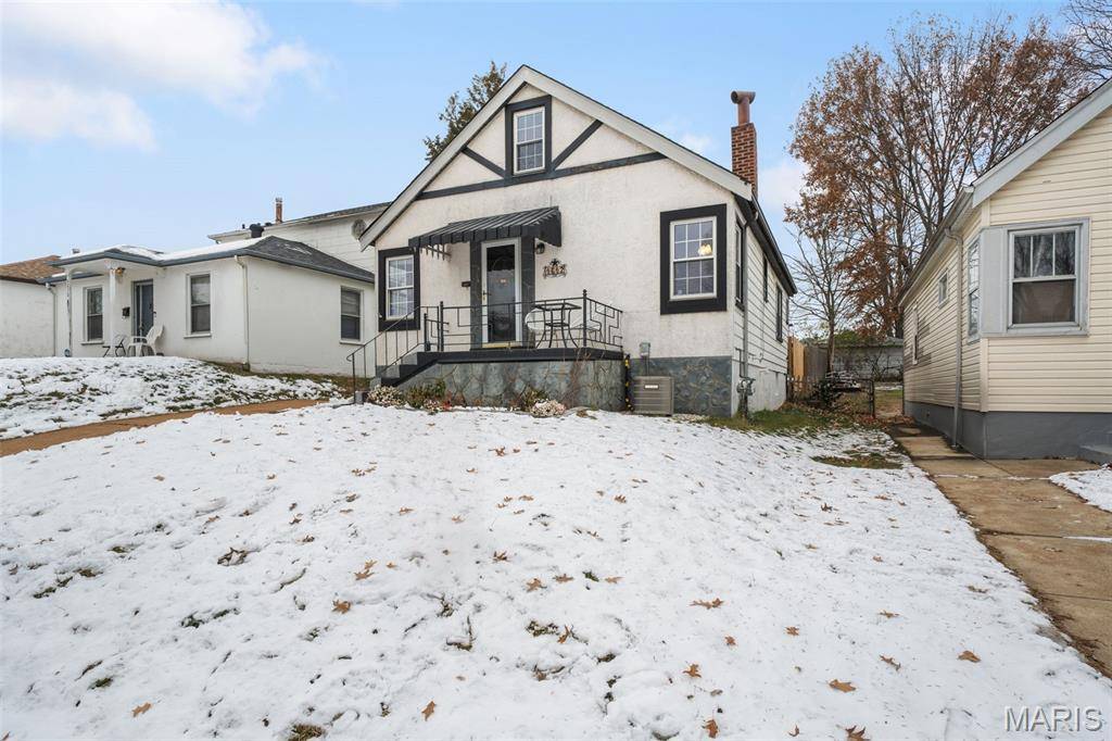 St Louis, MO 63116,4642 Leona ST