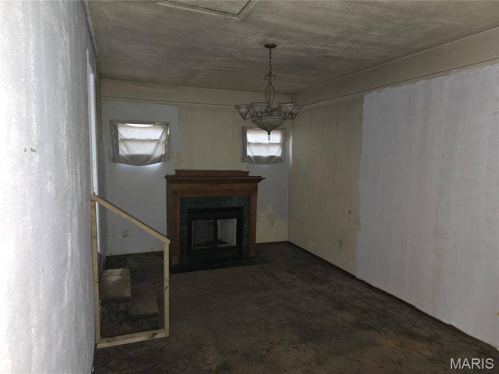 Sikeston, MO 63801,209 Russell AVE