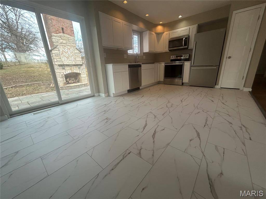 Arnold, MO 63010,1165 Deborah DR