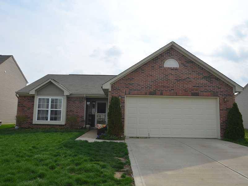 Whiteland, IN 46184,3007 LIMBER PINE DR