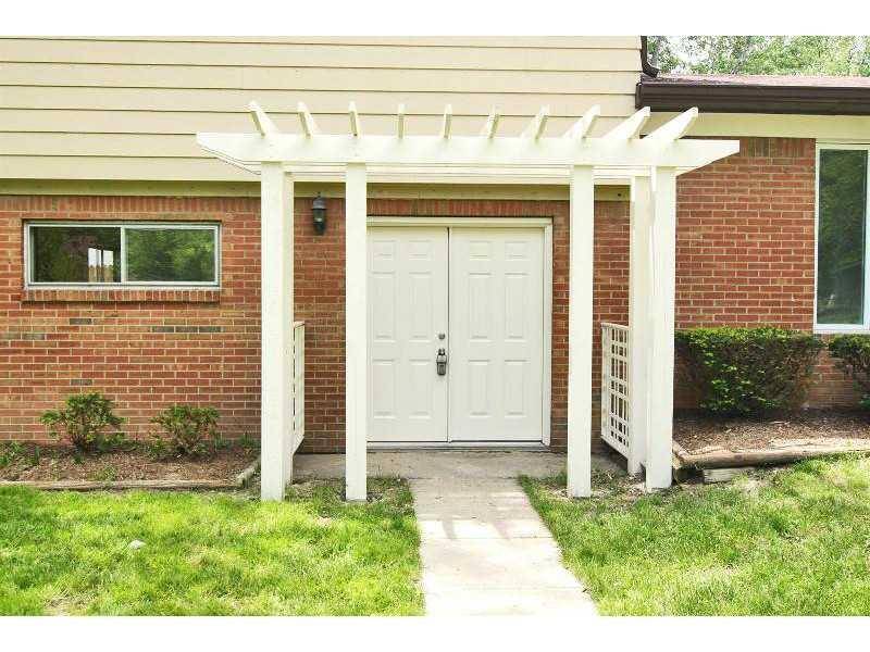 Indianapolis, IN 46280,10596 Washington BLVD