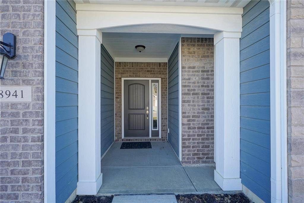 Indianapolis, IN 46239,8941 Hemingway DR