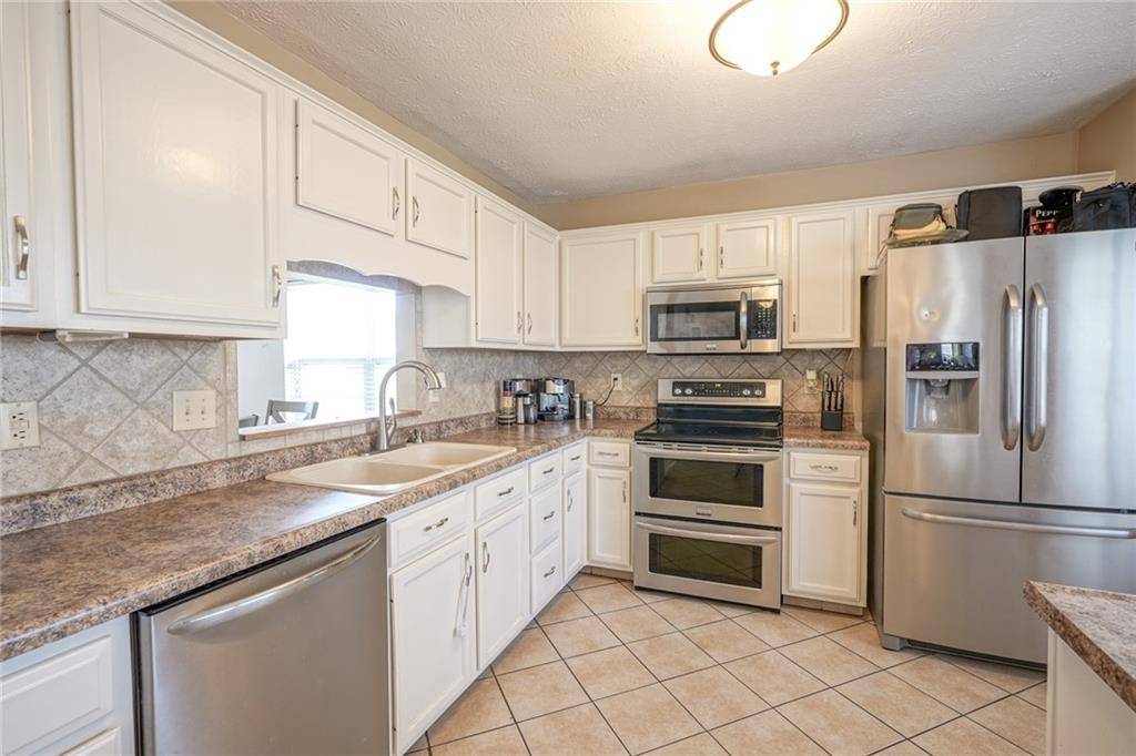 Indianapolis, IN 46227,8633 Buffalo Ridge DR