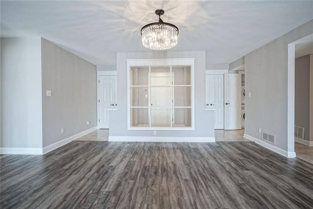 Indianapolis, IN 46260,8751 Jaffa Court East DR #11