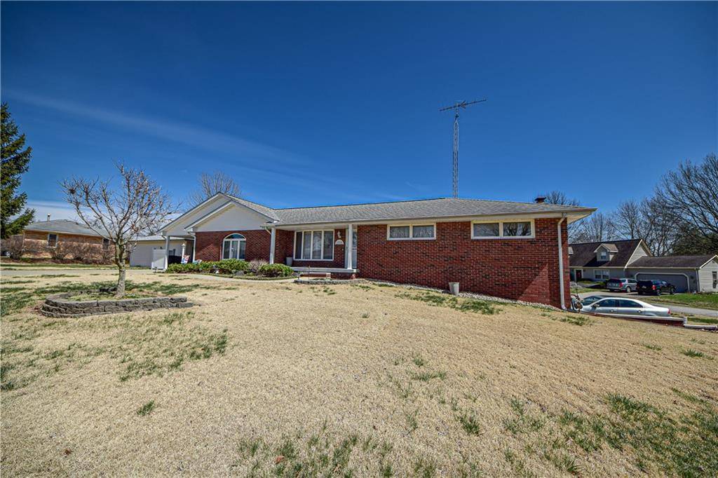 Seymour, IN 47274,1700 Murray Hill DR