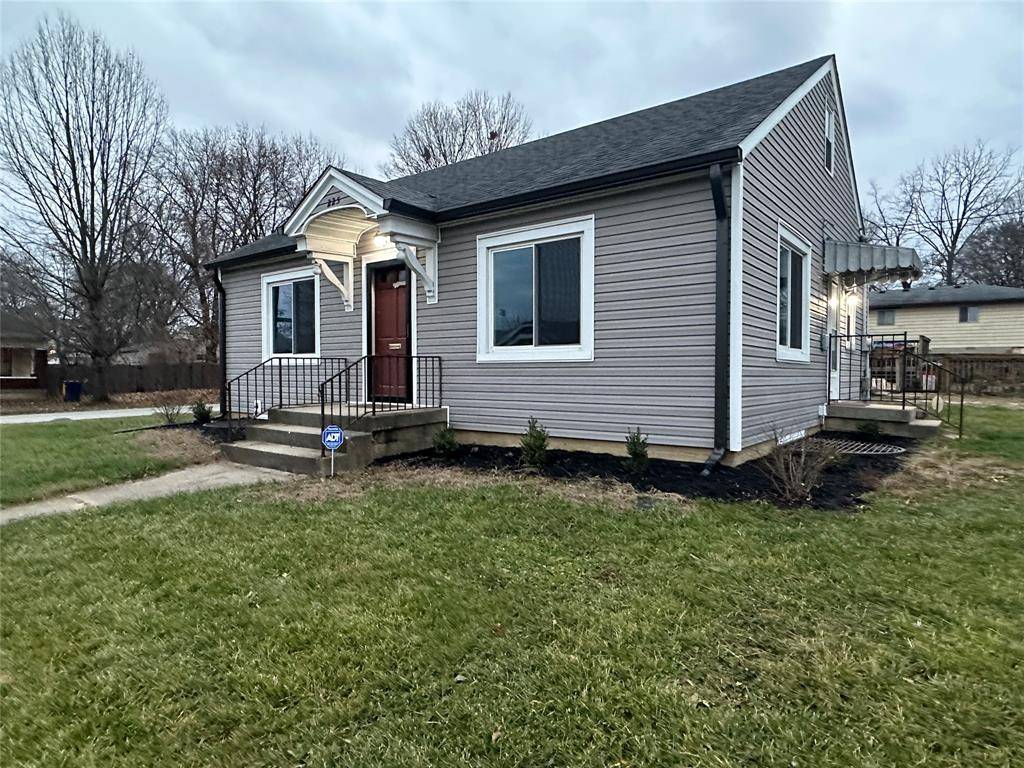 Indianapolis, IN 46225,225 Hoefgen ST
