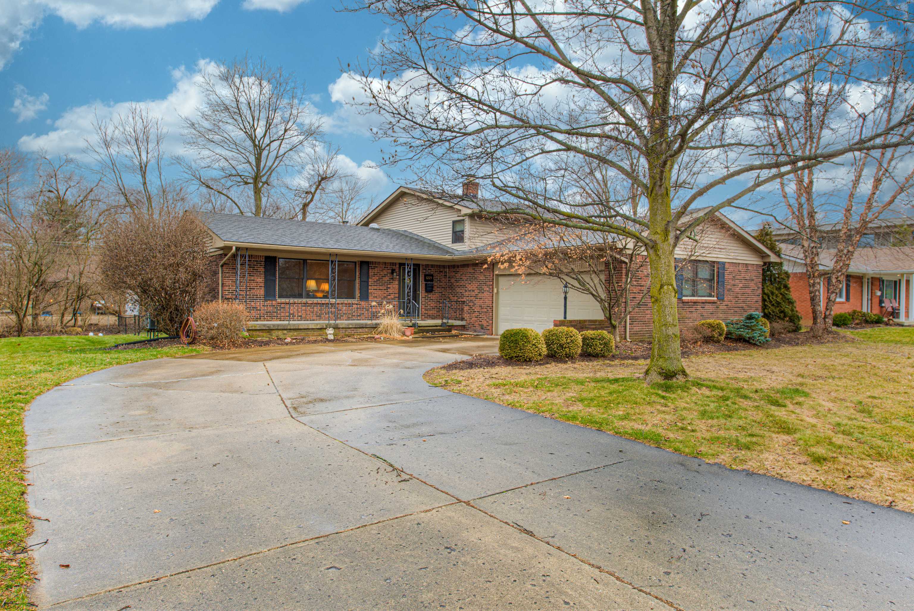 Plainfield, IN 46168,1229 Dallas DR