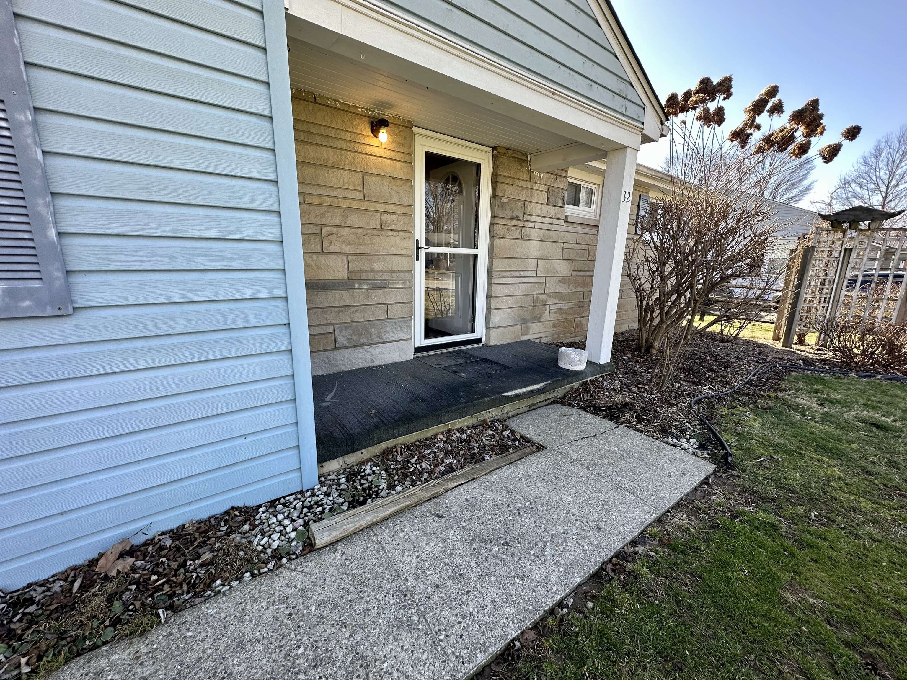 Crawfordsville, IN 47933,32 Park Forest DR