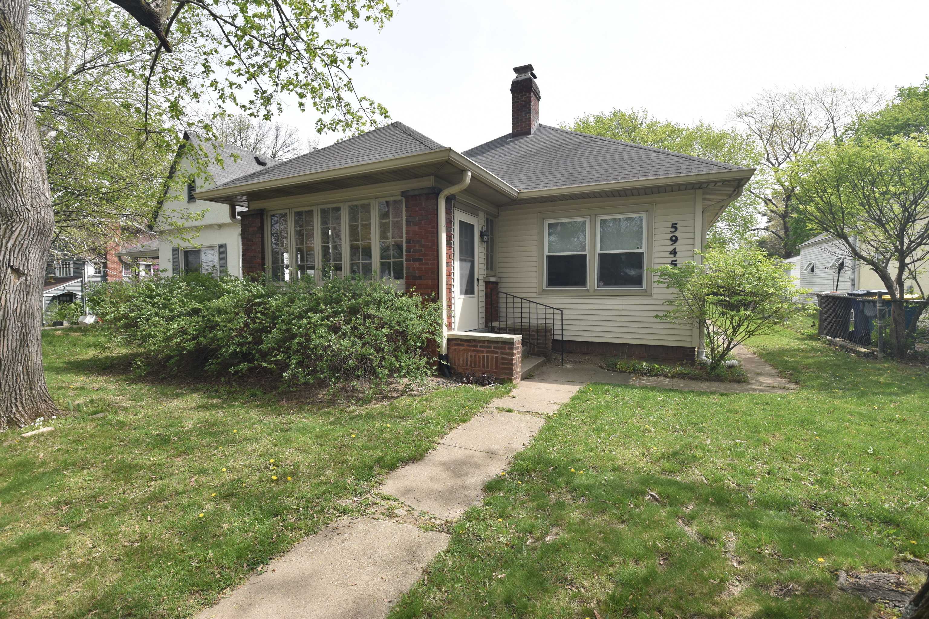 Indianapolis, IN 46220,5945 Broadway ST