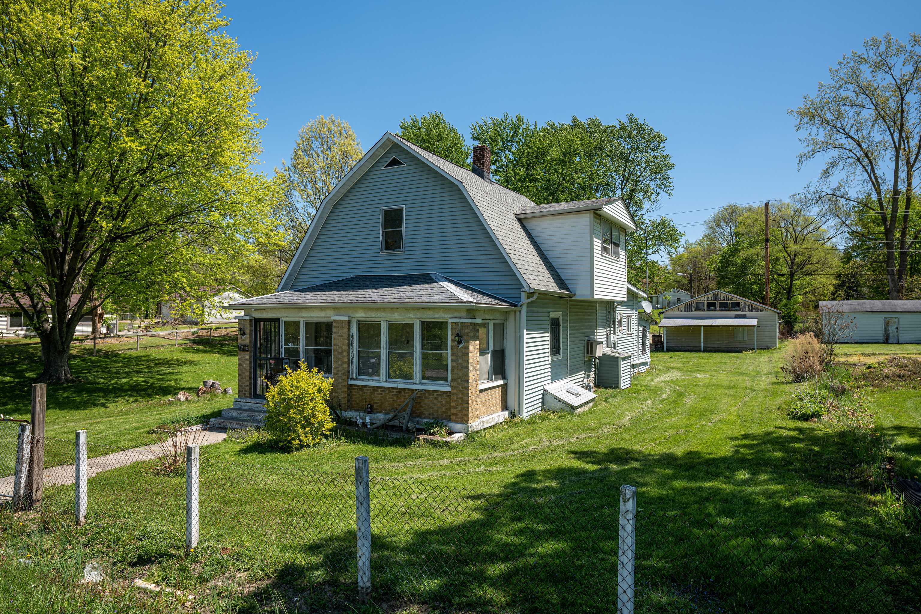 Indianapolis, IN 46218,3235 Adams ST