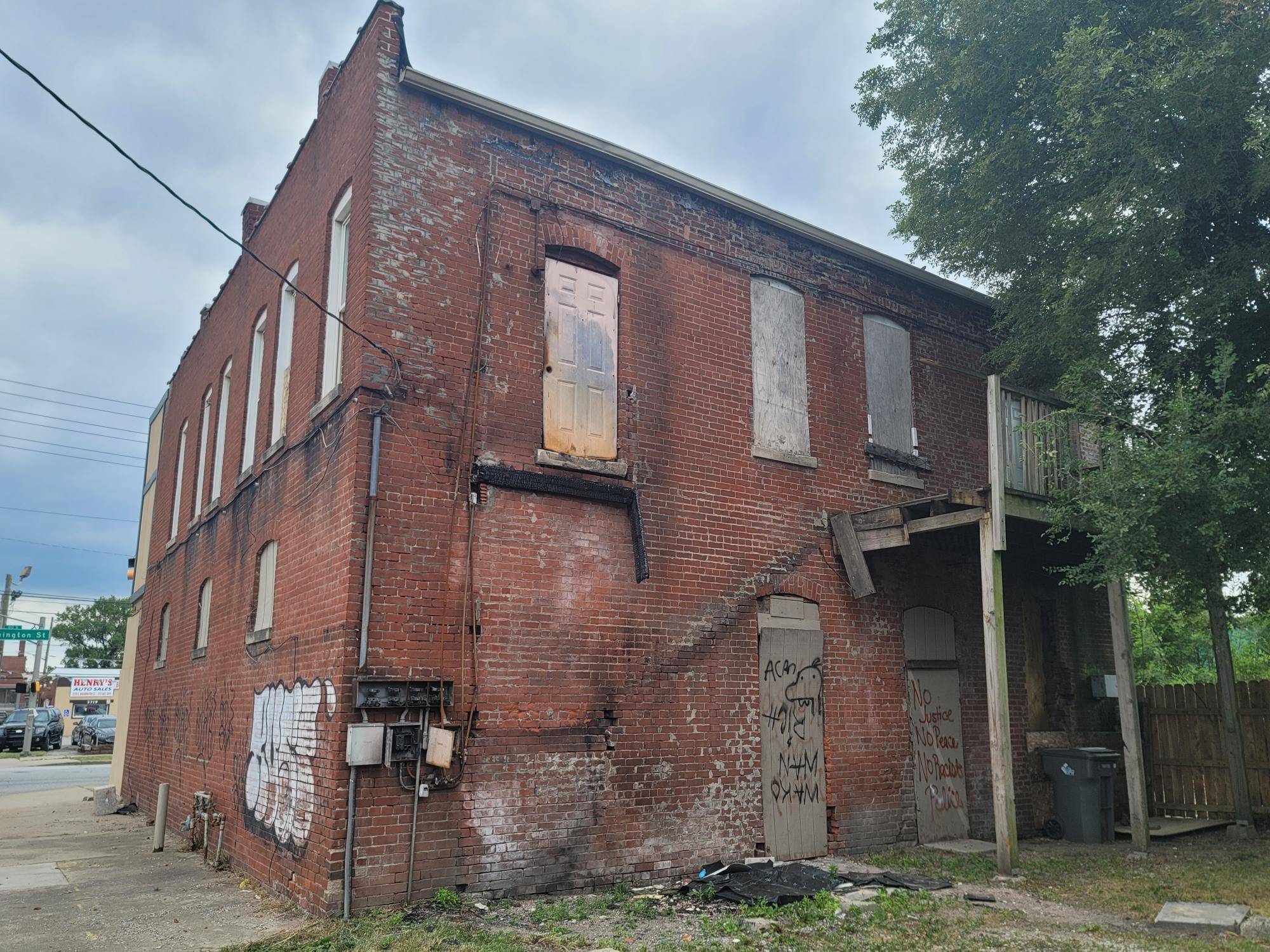 Indianapolis, IN 46201,2330 E Washington ST