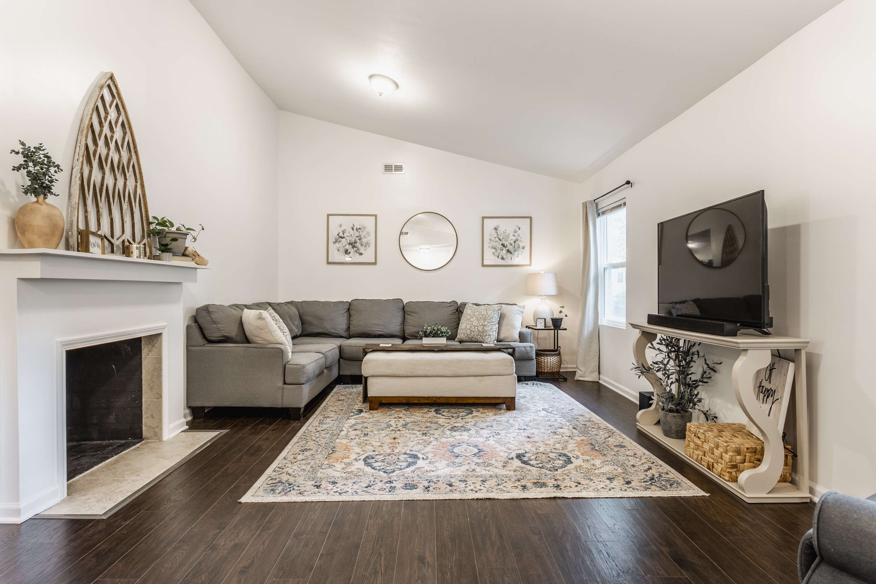 Carmel, IN 46033,6172 E 122nd ST