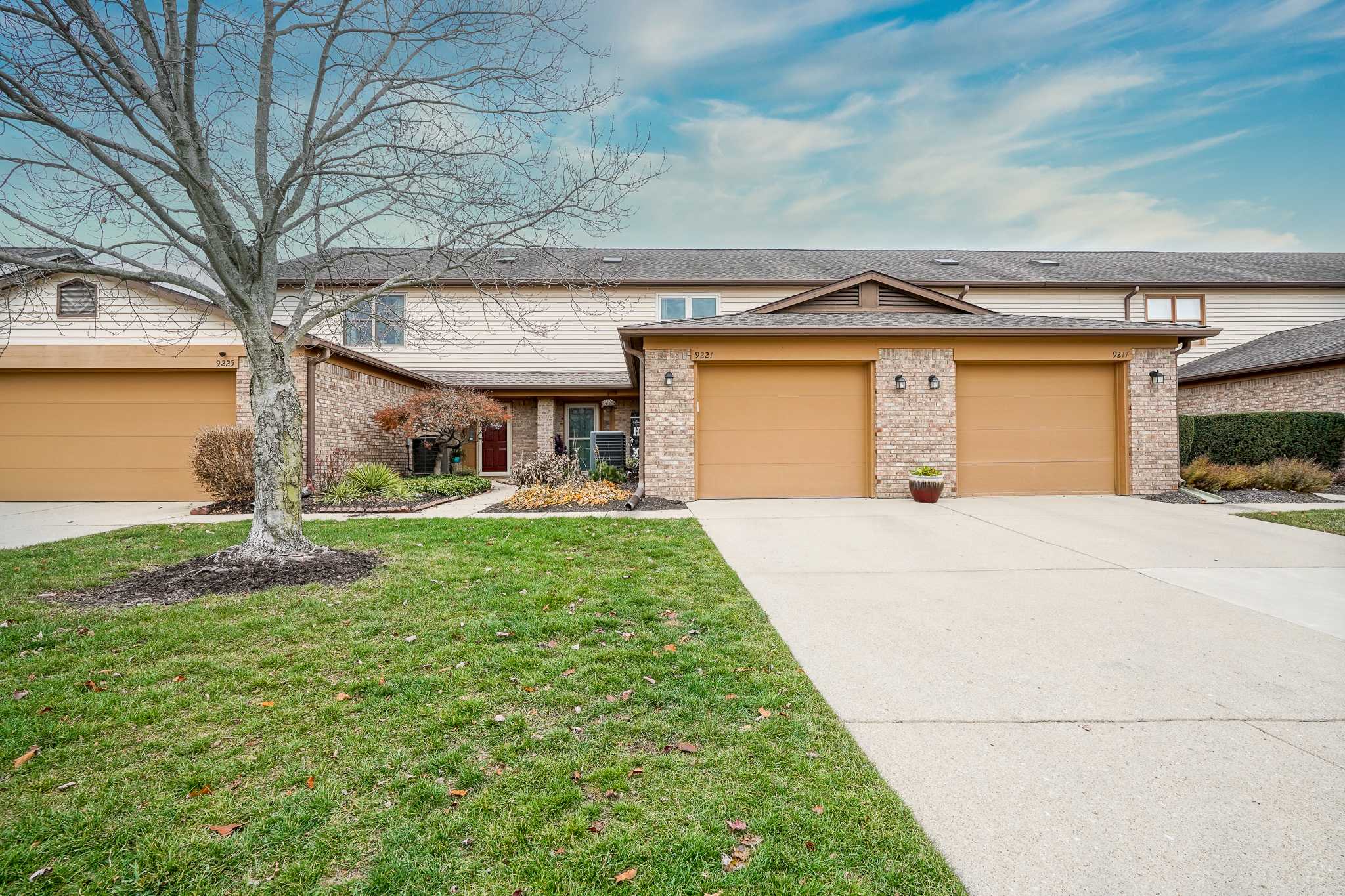 Indianapolis, IN 46250,9221 Backwater DR