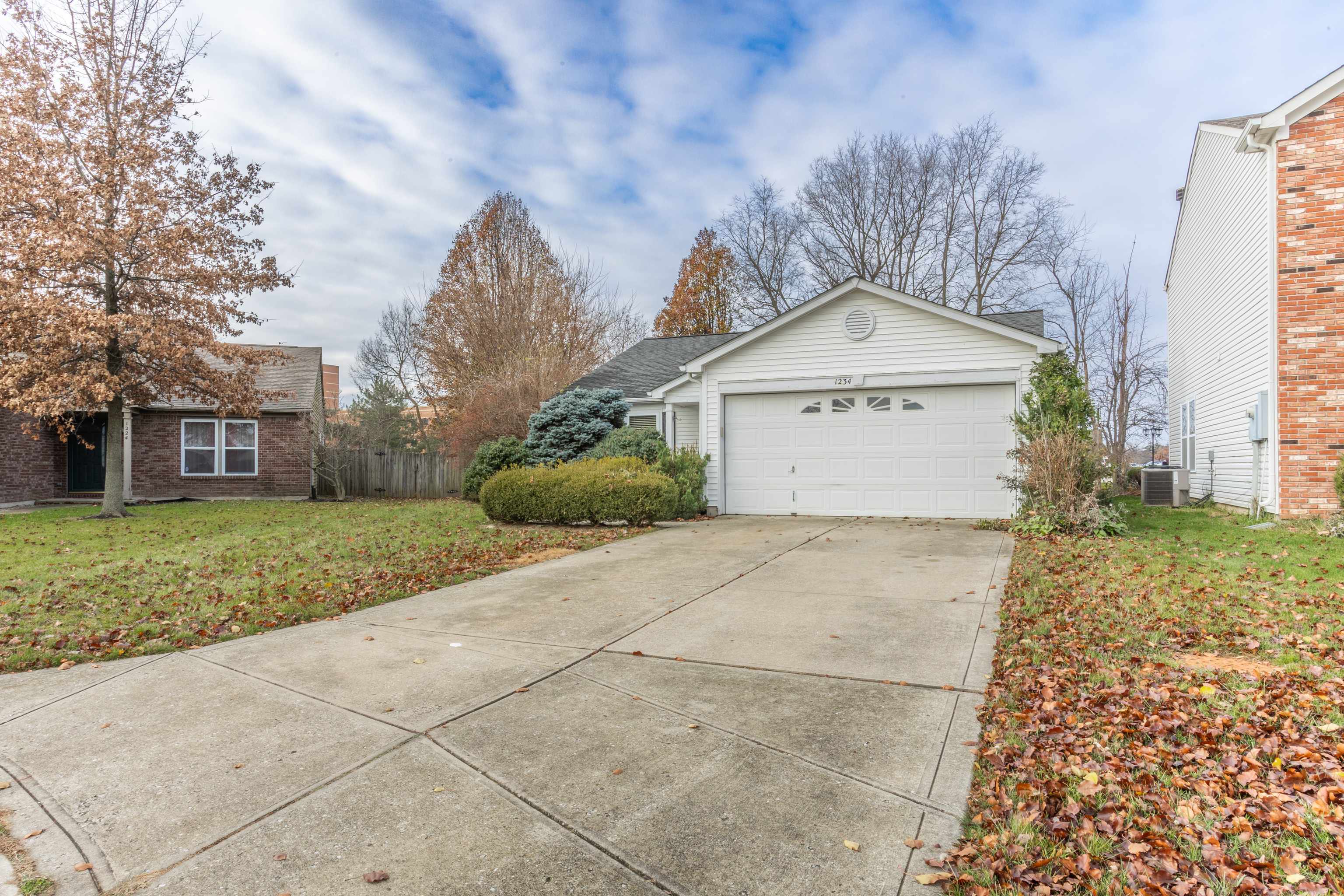 Indianapolis, IN 46234,1234 Castleford LN