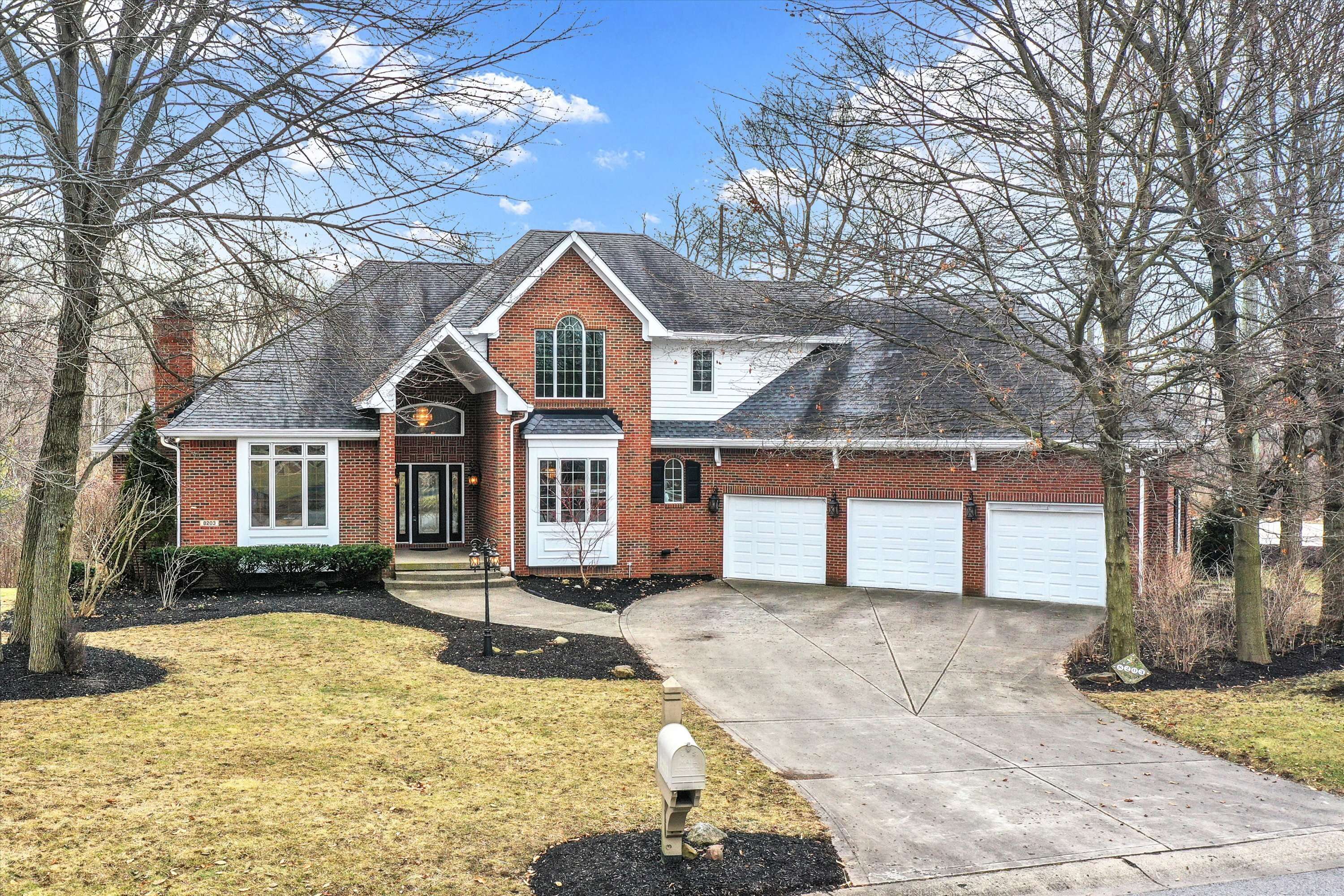 Indianapolis, IN 46278,8203 Traders Hollow LN