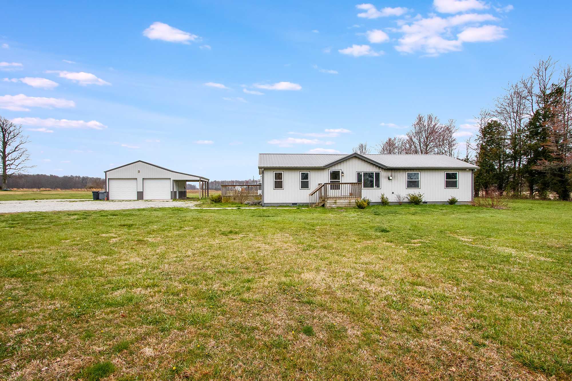 Holton, IN 47023,4519 W County Road 700 S