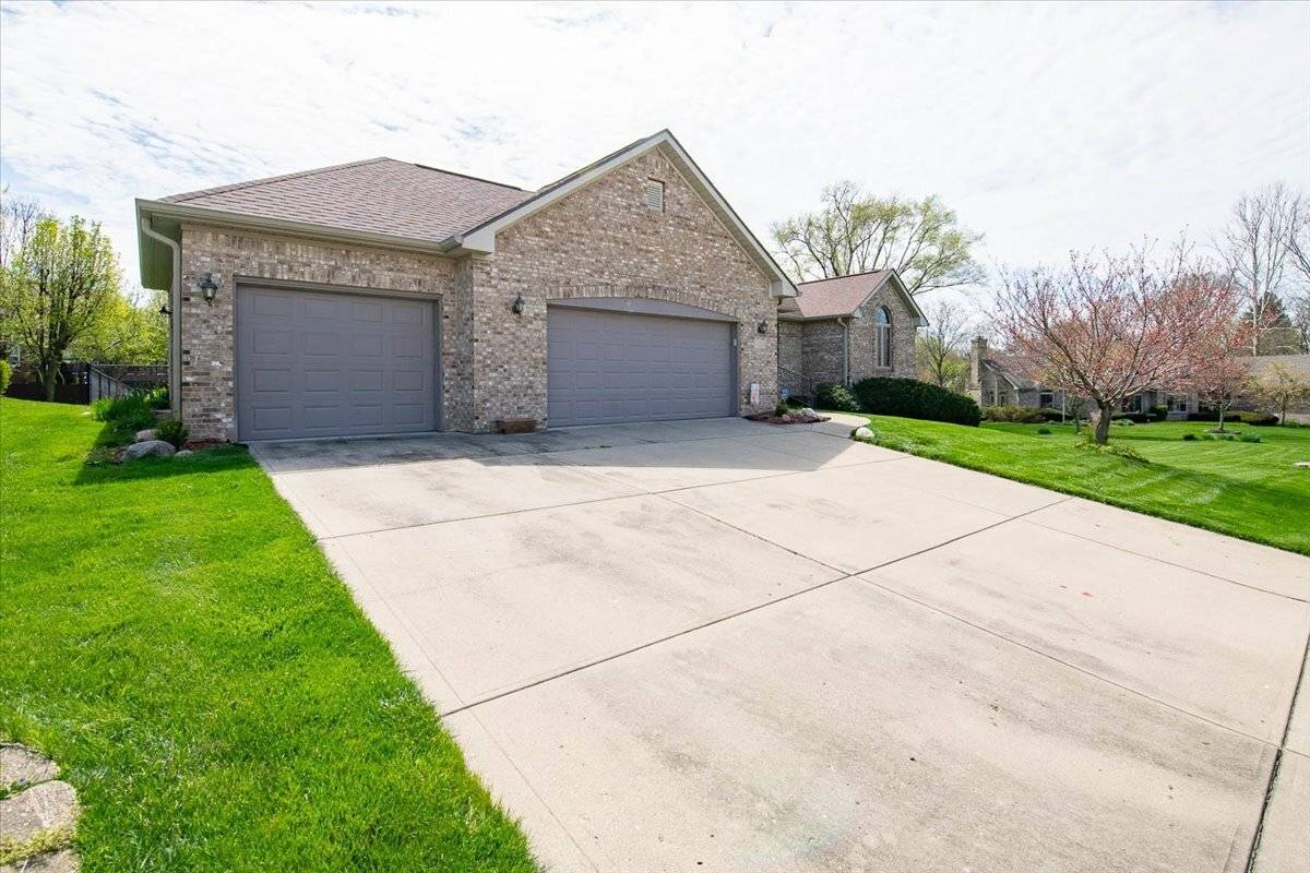 Beech Grove, IN 46107,1413 Park Meadow DR