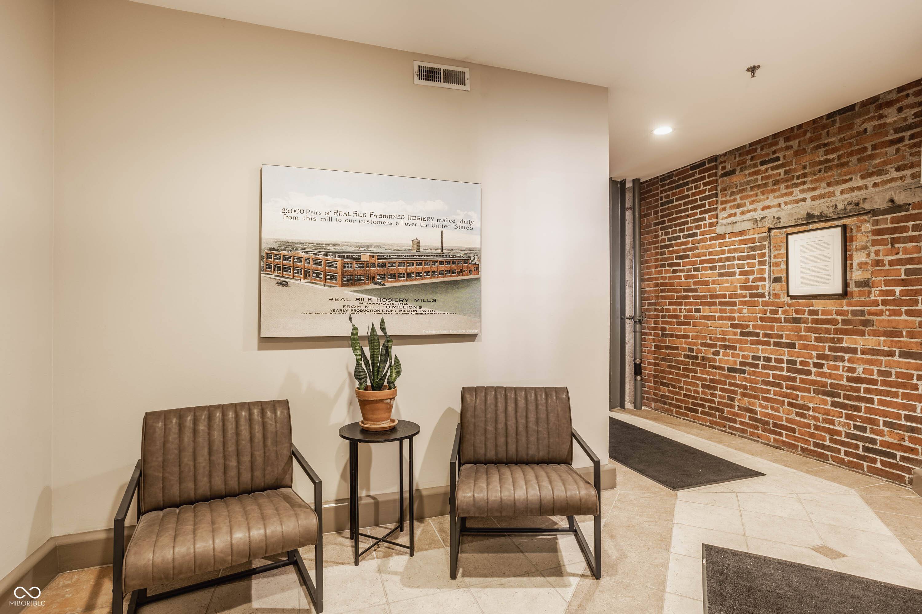 Indianapolis, IN 46204,611 N Park AVE #210