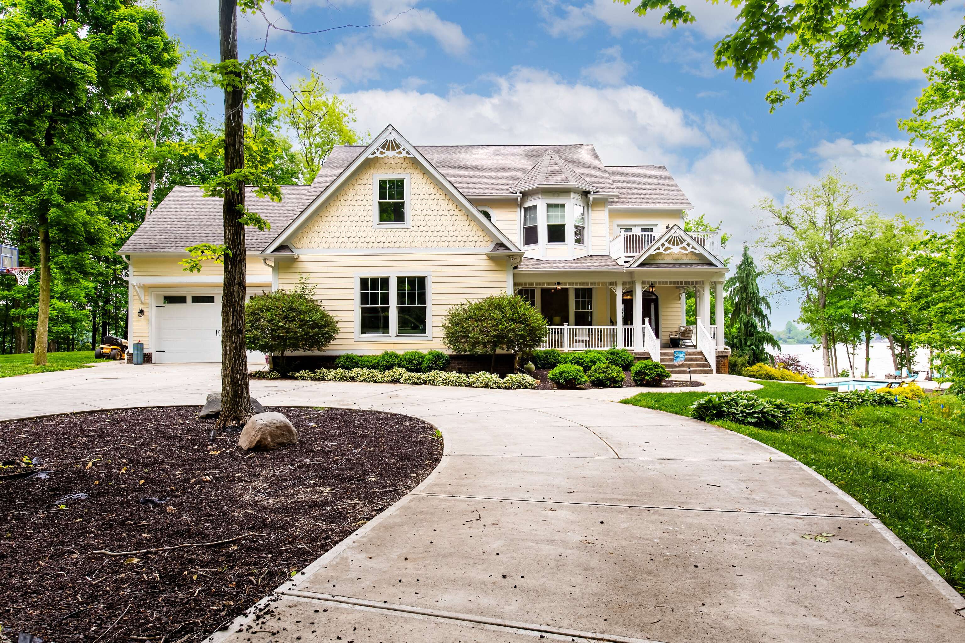 Cicero, IN 46034,20 Forest Bay LN