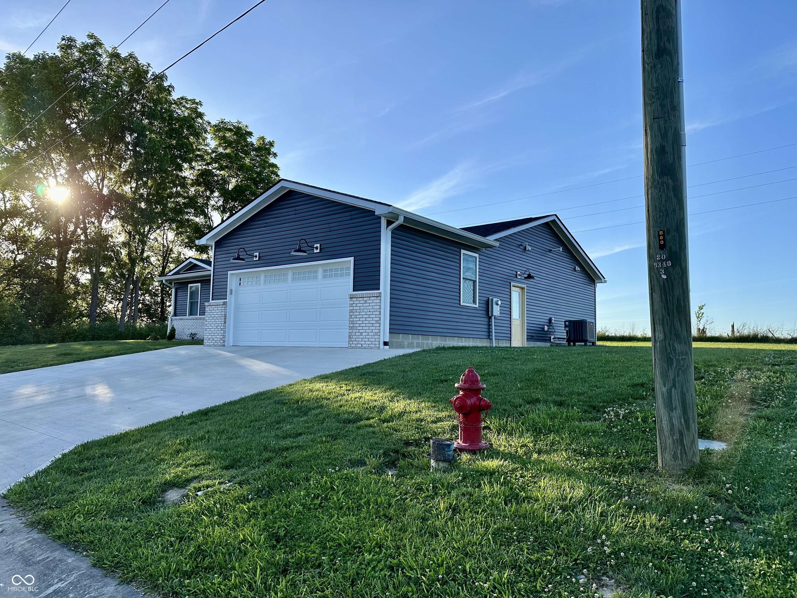 Bainbridge, IN 46105,409 E Summit ST