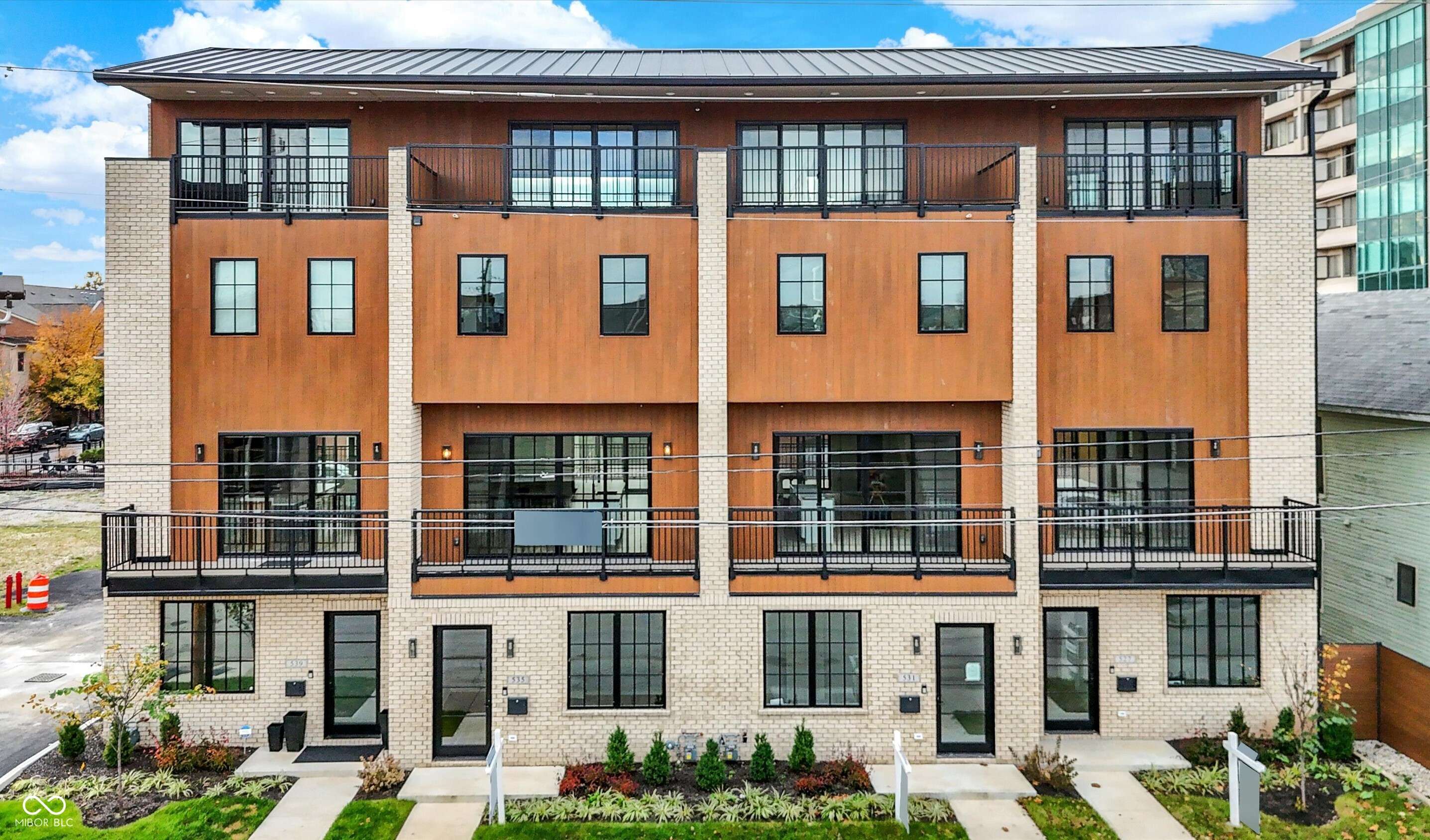 Indianapolis, IN 46204,531 E North ST