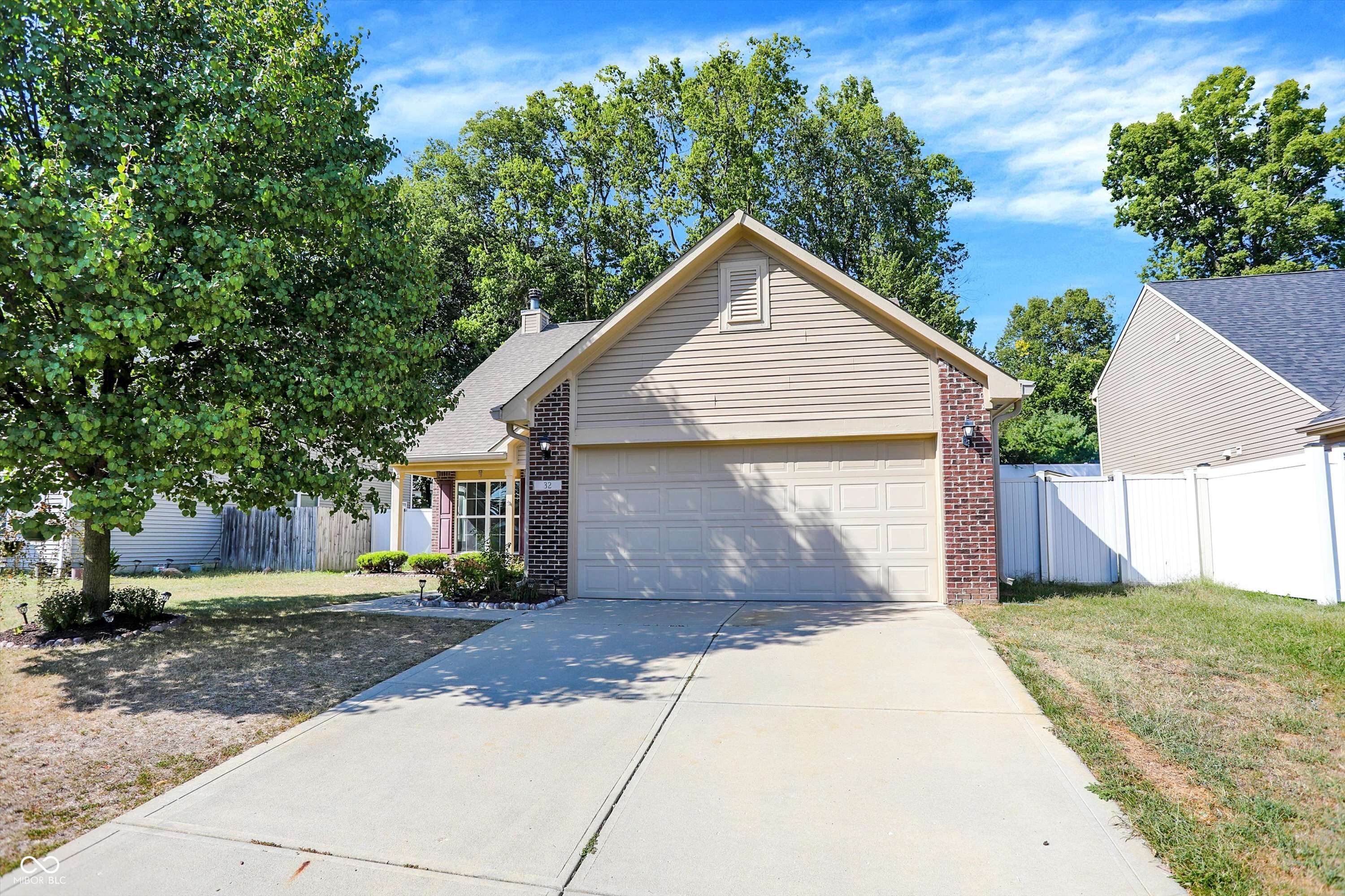 Indianapolis, IN 46227,32 Meridian Gardens LN