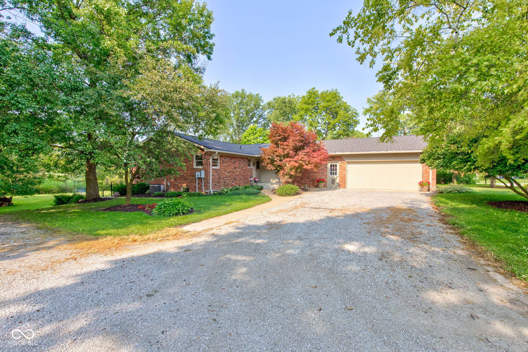 Thorntown, IN 46071,9321 N 175 W